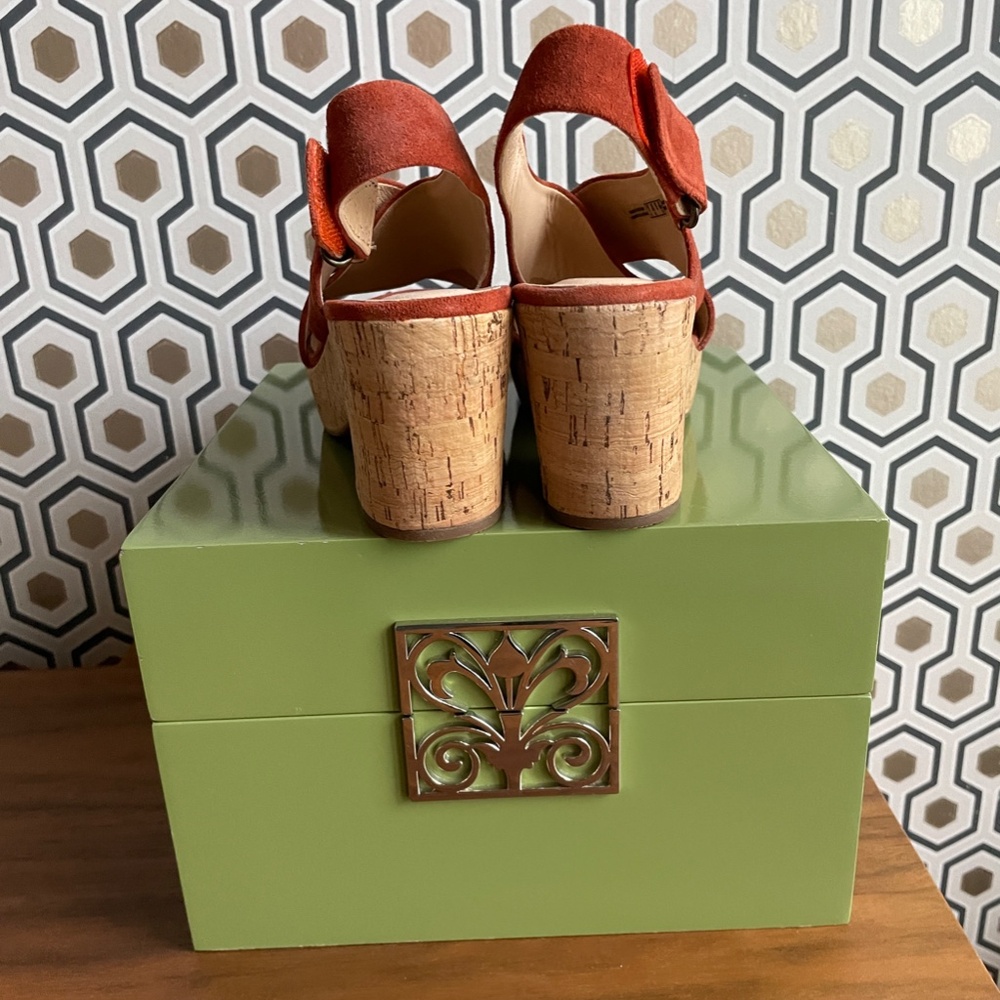 Clarks Platform Sandals-Size 6.5-Rust Colored - image 5